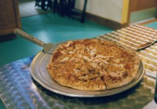 Roasted chicken pizza